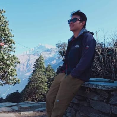 trekking guide