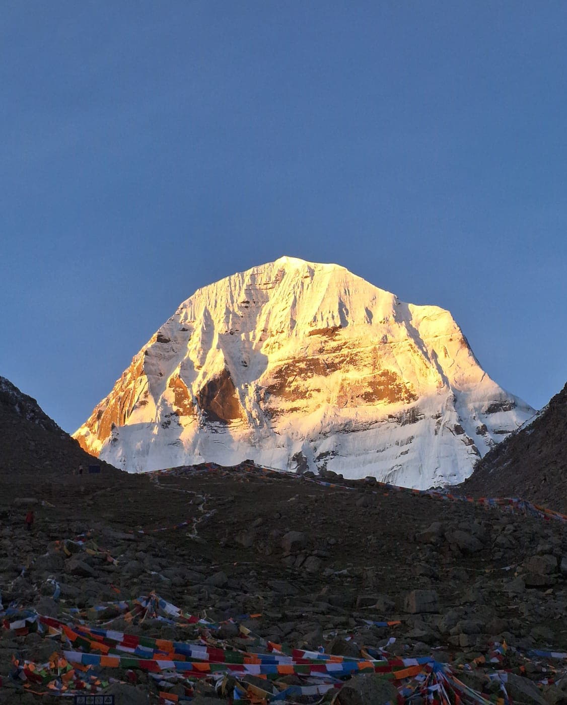 Heli tour to mt khailsah (1)