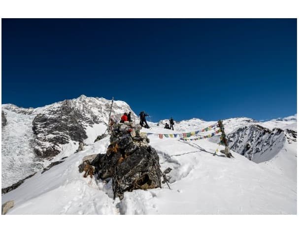 Yala Peak climbing