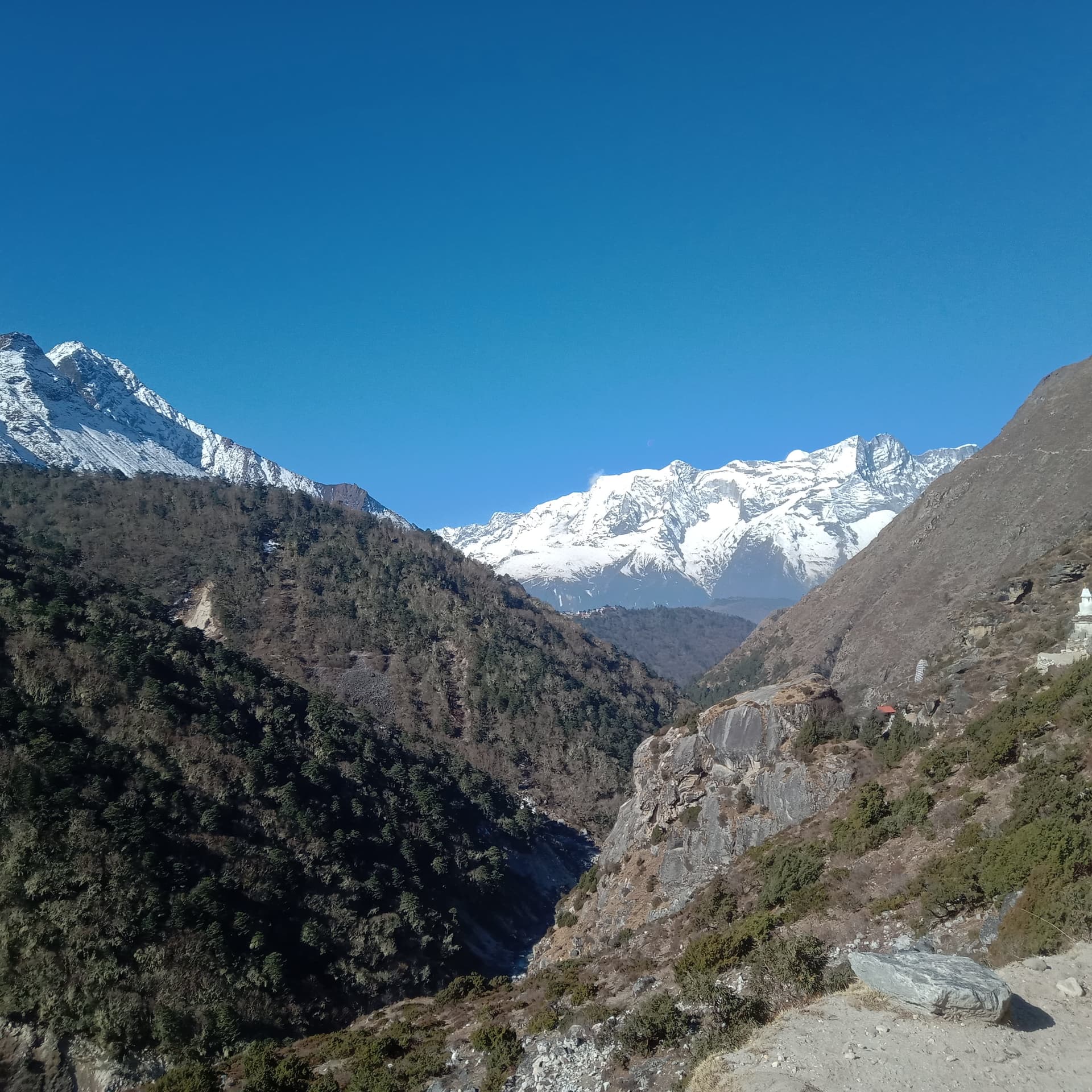 Everest luxury