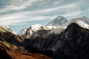 Everest Three Passes Trekking – Rushes of Adventure